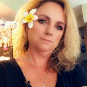 Meet your Posher, Kristin